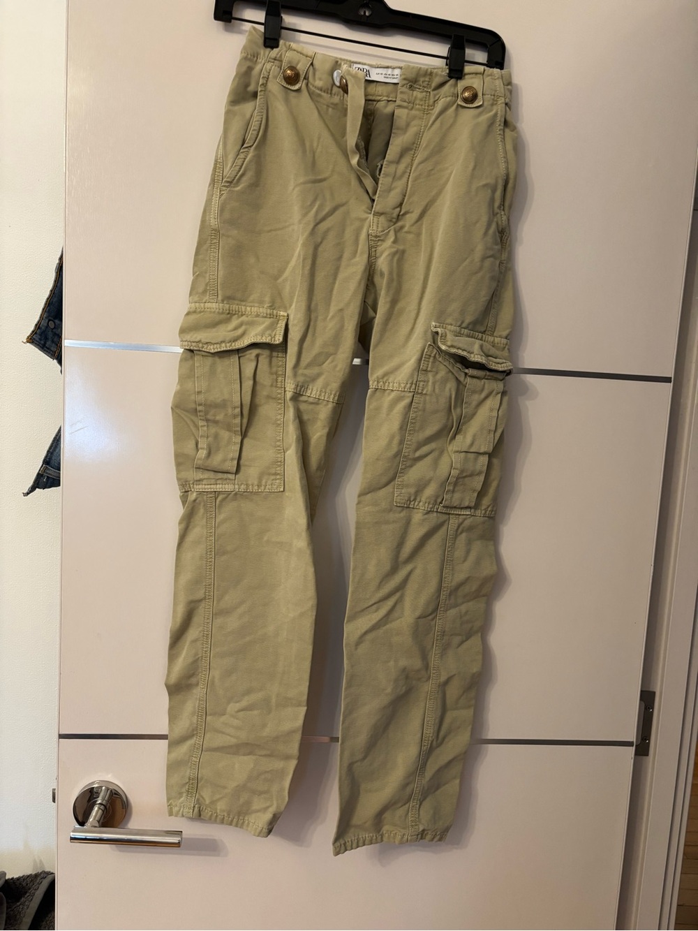 Zara  Cargo Pants in Light Olive size XS worn twice